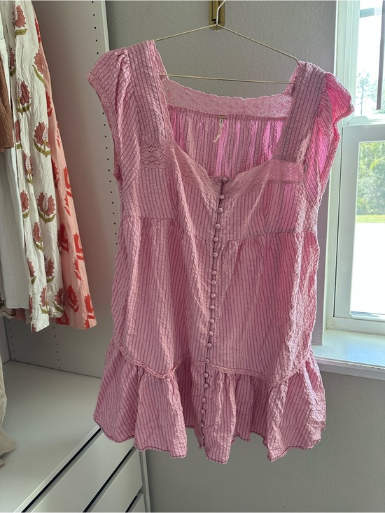 Free People Dresses & Skirts - Free People Pink Striped Lace-Trim Peplum Tunic